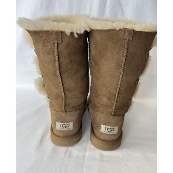 UGG Tall Women's Bailey Button Triplet Chestnut Brown Boots Size 5 - Picture 11 of 14